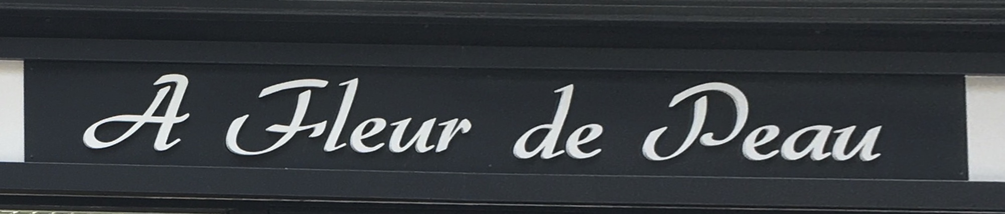 A FLEUR DE PEAU